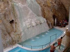 Miskolc-Tapolca, Węgry, uzdrowisko, kąpielisko termalne w jaskini